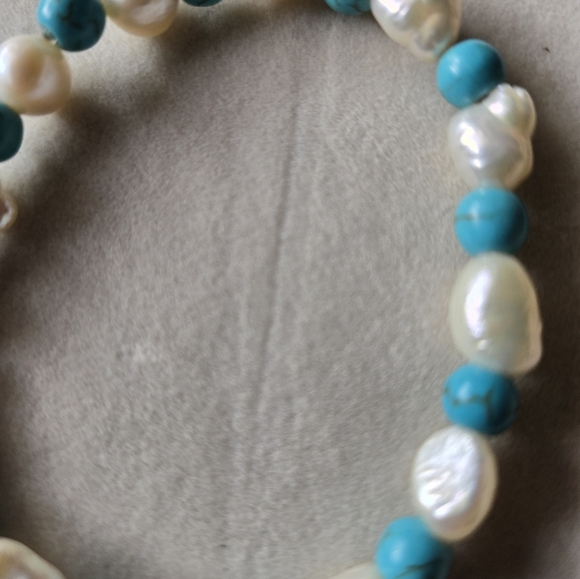 Handmade Pearl and turquoise bracelet. - Picture 4 of 4